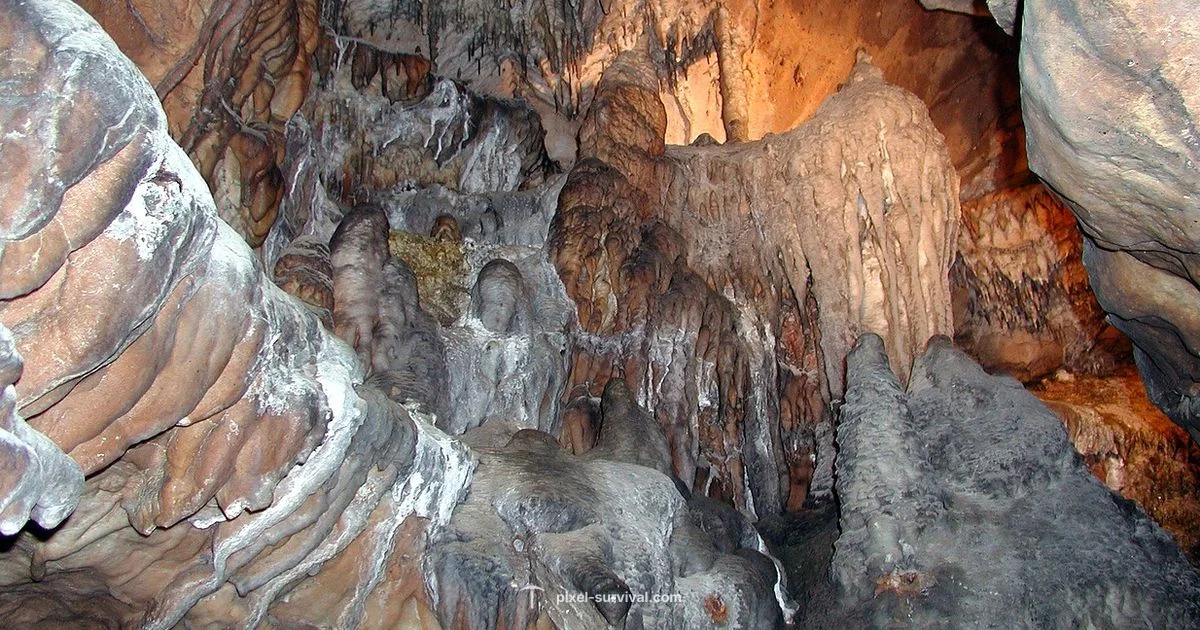 Cavern Town Setup - Pixel Survival